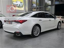 تويوتا أفالون